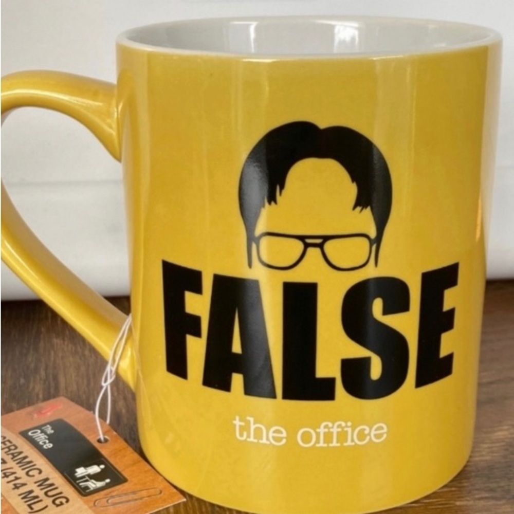 The office ceramic mug Dwight false NEW Dwight’s tie and name badge